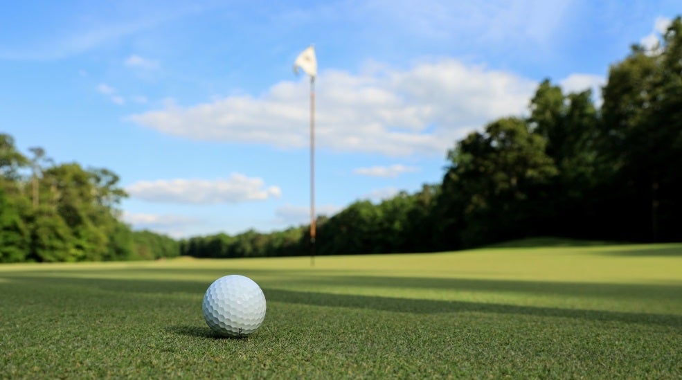 Unna dig en golfweekend på Haninge GK och natursköna södertörn!